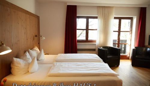 Double Room with Balcony - House 1