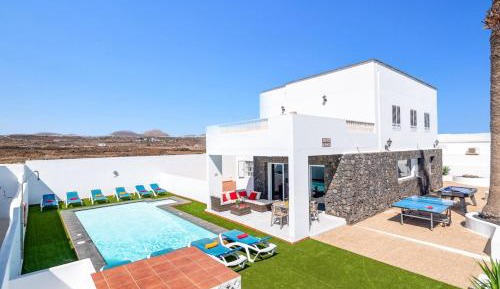 Five-Bedroom Villa