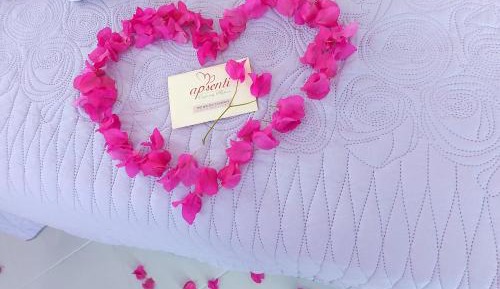 Sweet Hug - Queen size bed with outdoor whirlpool 