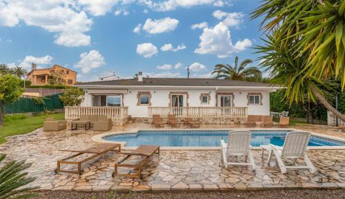 Villa with Sea View