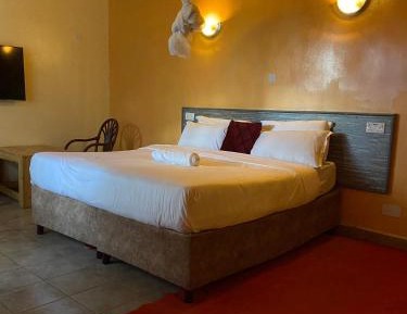 Deluxe Queen Room