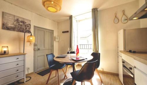 Studio Apartment