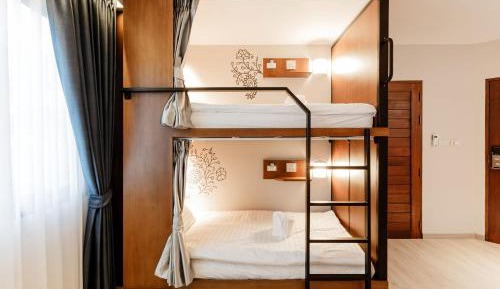 Mixed Dormitory Room