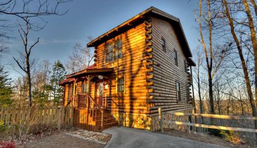 Three-Bedroom Holiday Home 