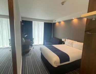 Standard Room with Free Hot Breakfast