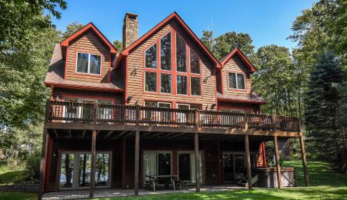 Six-Bedroom House