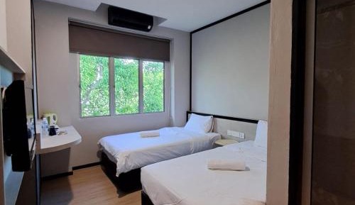 Deluxe Twin Room