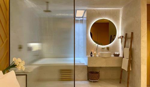 Deluxe Double Room with Bath