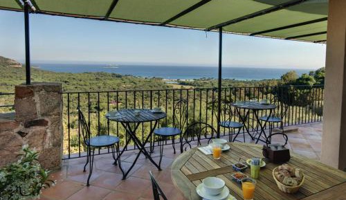 Double Room with Balcony and Sea View