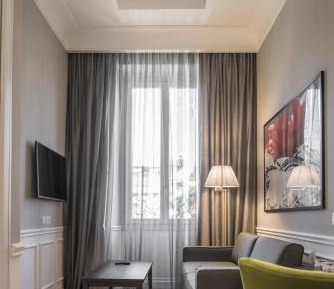 Junior Suite with Spa Access