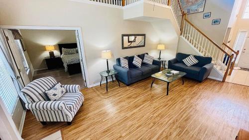 Three-Bedroom Holiday Home 