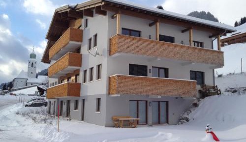 Superior One-Bedroom Apartment with Balcony