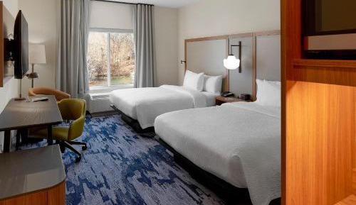 Queen Room with Two Queen Beds and Shower