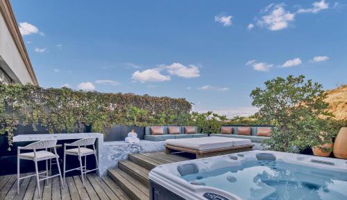 Aqua Suite