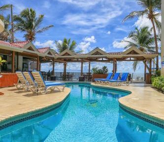 Suite Ground Pool View