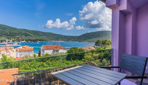 Double Room with Balcony and Sea View