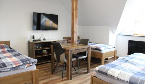 Quadruple Room with Private Bathroom