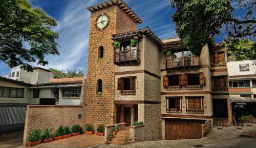 Luxury Four-Bedroom Apartment