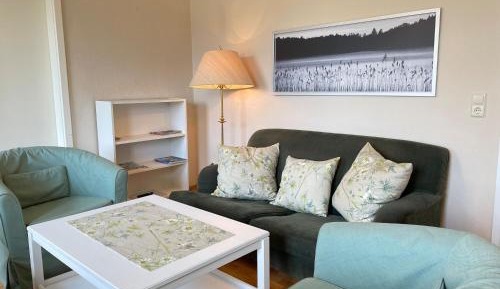 Five-Bedroom Apartment with Terrace