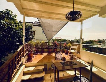 Studio with Balcony