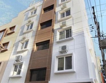 Deluxe Double Room (2 Adults + 1 Child)