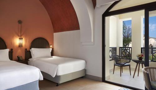 Guest Room - Twin Beds