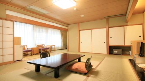 Japanese-Style Room