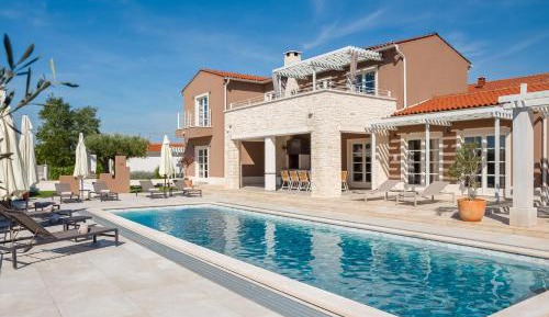 Five-Bedroom Villa