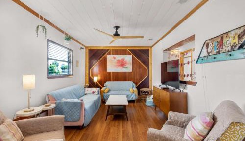 Three-Bedroom Holiday Home 