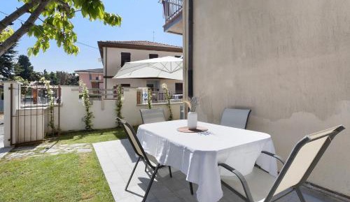 Superior One-Bedroom Apartment with Balcony