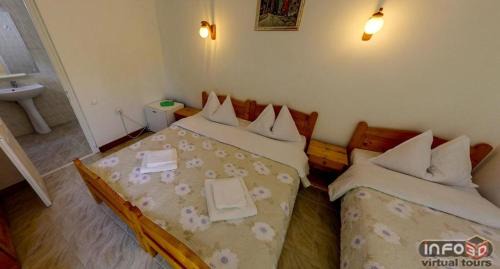 Triple Room with Bathroom