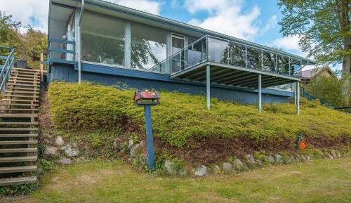 Three-Bedroom Vacation Home 