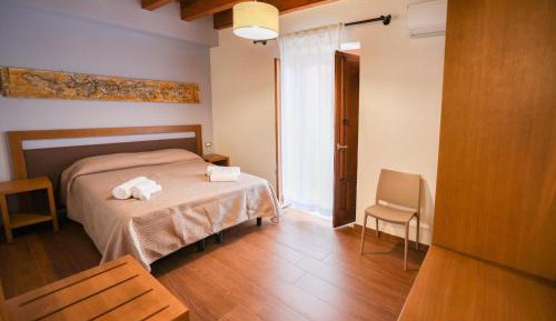 Deluxe Double or Twin Room with Balcony