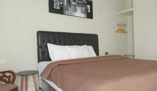 Superior King Suite