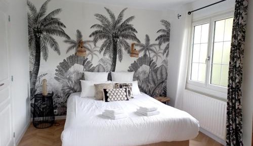 Queen Room with Garden View