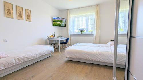Triple Room with Lake View