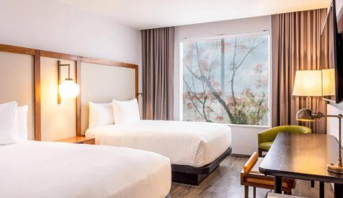 Double Queen Room