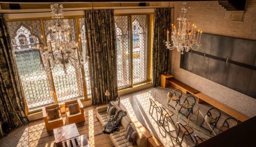 Suite with Balcony with Grand Canal and Rialto Bridge view