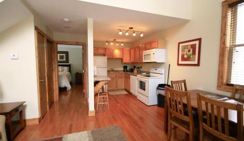 Two Bedroom Outback Cabin