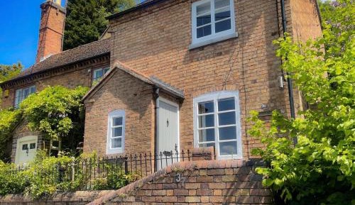 One-Bedroom Cottage