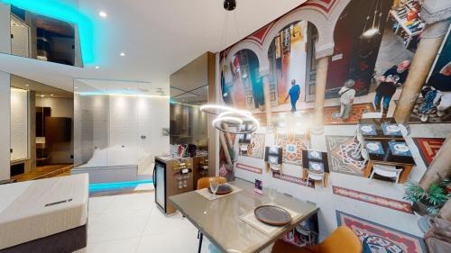 King Suite with Spa Bath