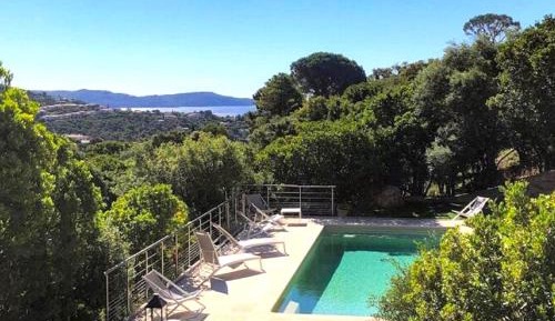 Four-Bedroom Holiday Home