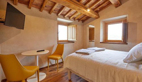 King Room with Mountain View