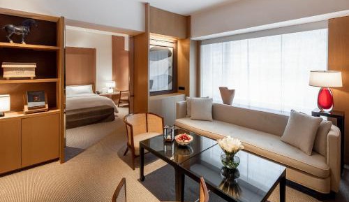 Grand King Suite