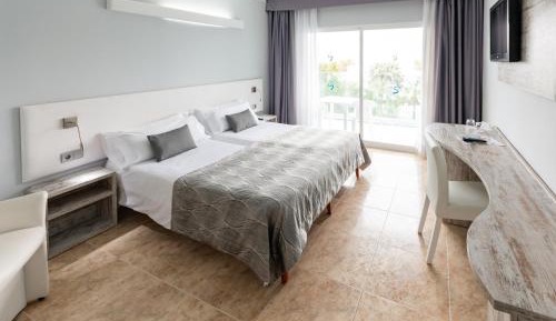 Double or Twin Room with Balcony