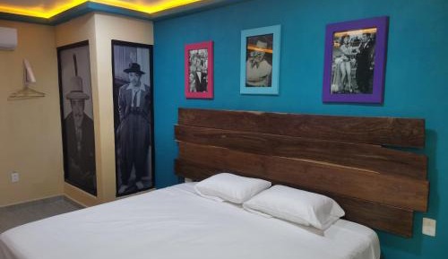 Deluxe Room (2 Adults + 1 Child)