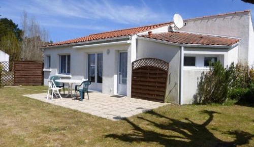 Holiday Home (6 Adults)