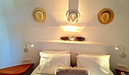 One-Bedroom Suite with Hot Tub 