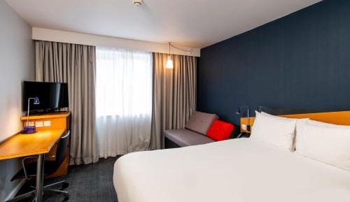 Standard King Room with Free Hot Breakfast