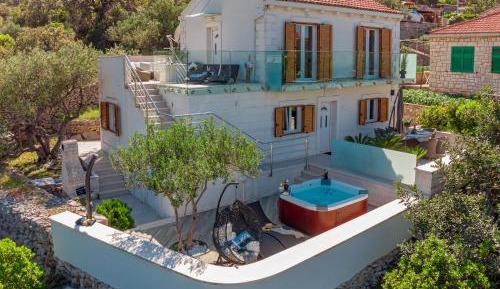 Villa with Sea View